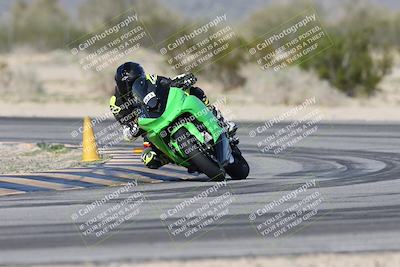 media/Jan-15-2026-Racers Edge (Thu) [[dfebeb70ab]]/3-B Group/Session 4 (Turn 5)/